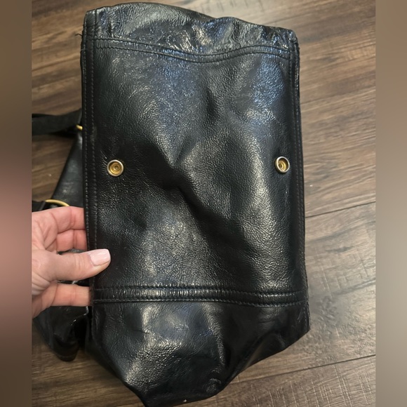 YVES SAINT LAURENT Black Patent Leather Large
Downtown Tote - Picture 9 of 9